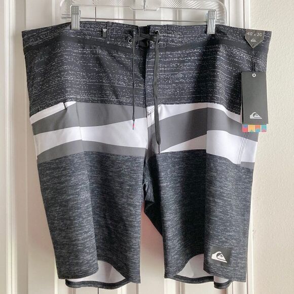 Quiksilver Everyday Blocked Vee 2.0 Men's board shorts size 40 NWT